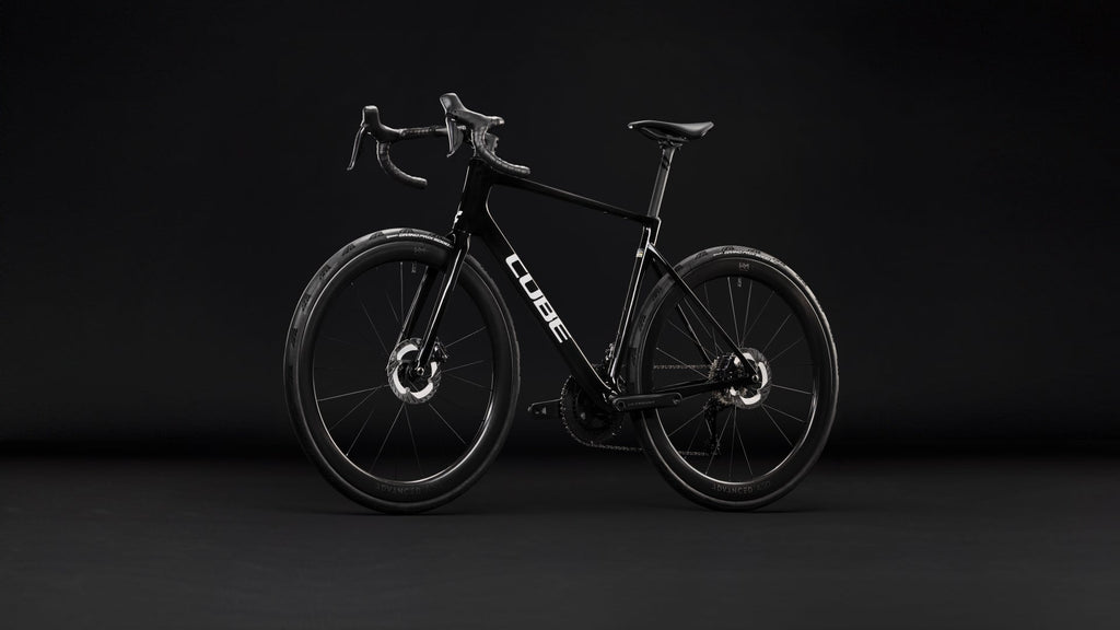 Cube Attain C:62 SLT  carbon´n´white (2027)