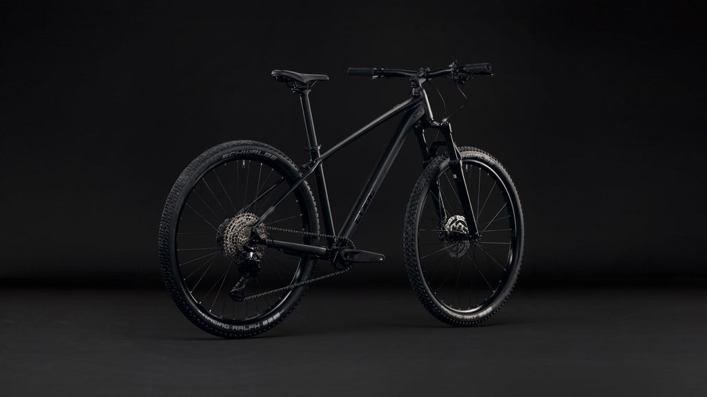 Cube Aim SLT  soot´n´black (2027)