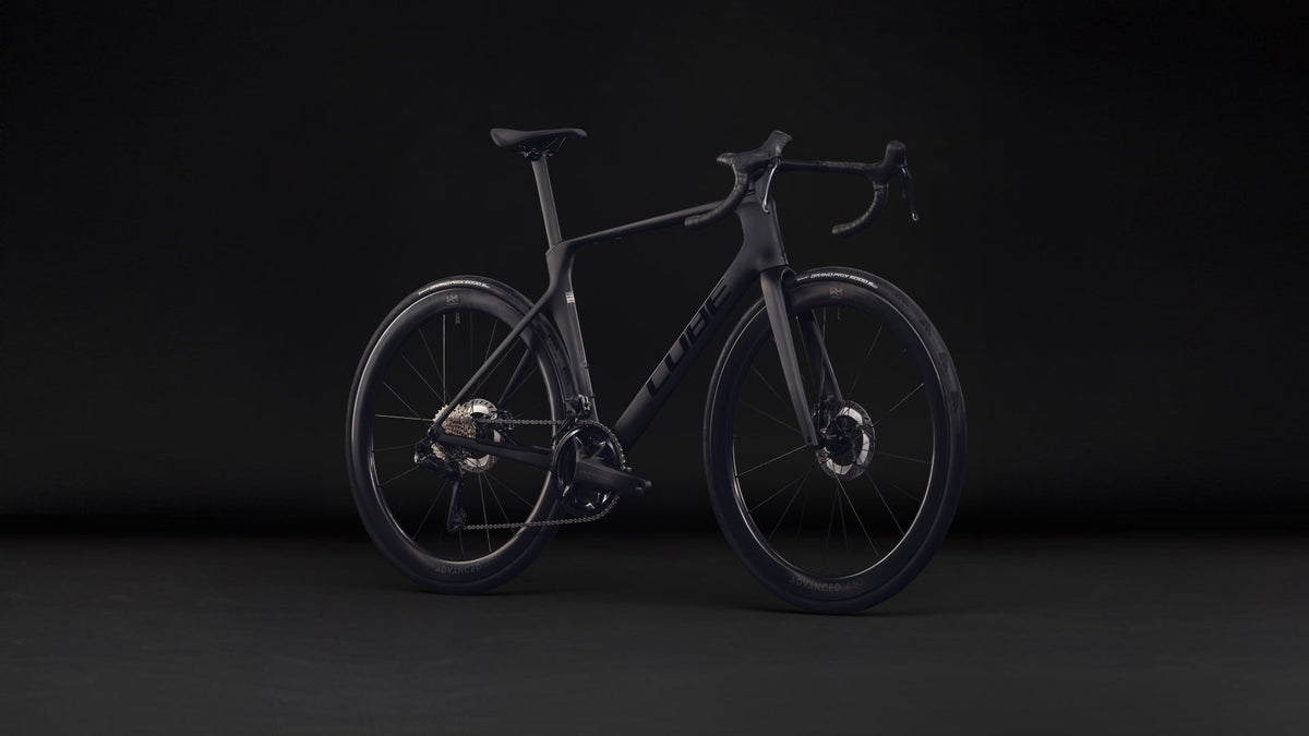 Cube Agree C:62 Pro  carbon´n´black (2027)