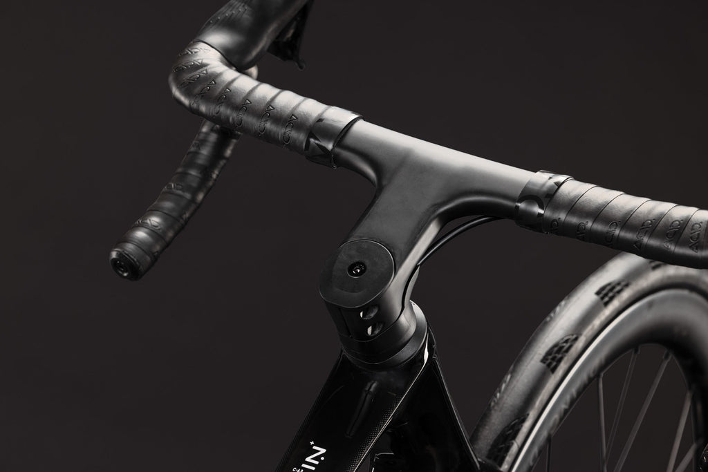 Cube Attain C:62 SLT  carbon´n´white (2027)