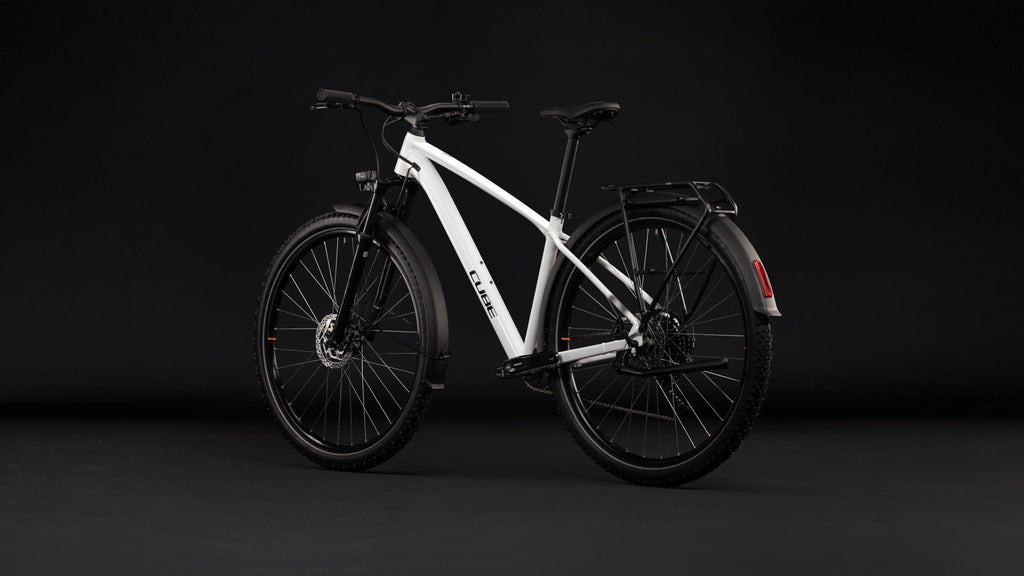 Cube Aim ONE FE  metallicwhite´n´black (2027)