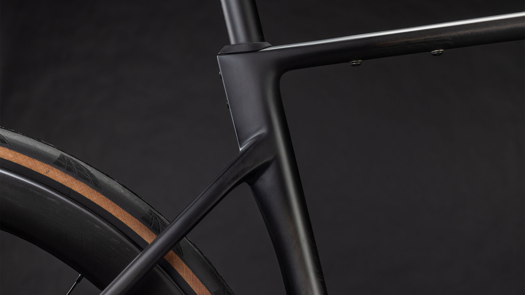 Cube Attain C:62 SLT  carbon´n´coalchrome (2026)