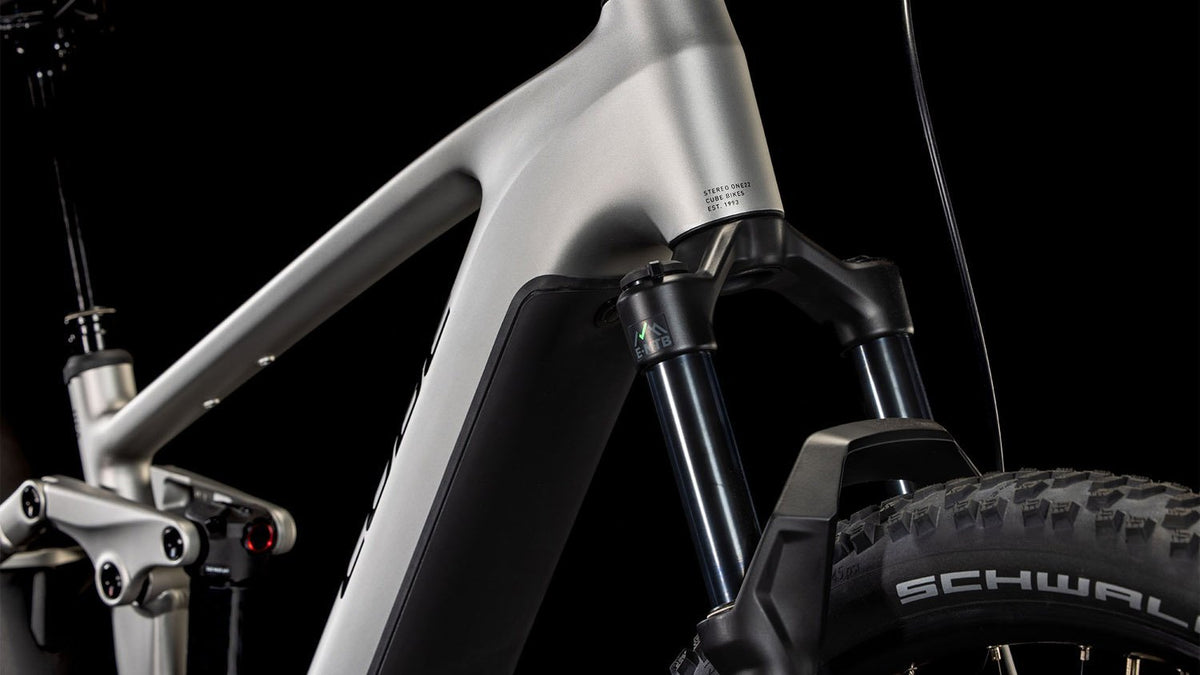 Cube Stereo Hybrid ONE22 Race 800 silver n´black