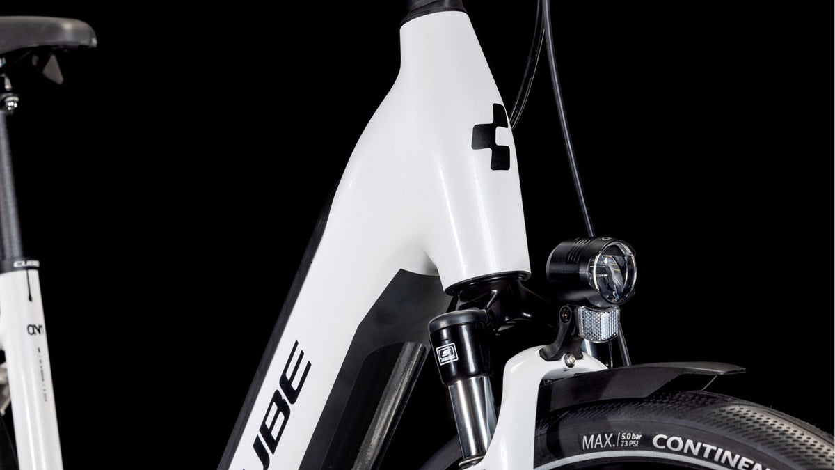 Cube Supreme Hybrid Comfort ONE 500 metallicwhite´n´black