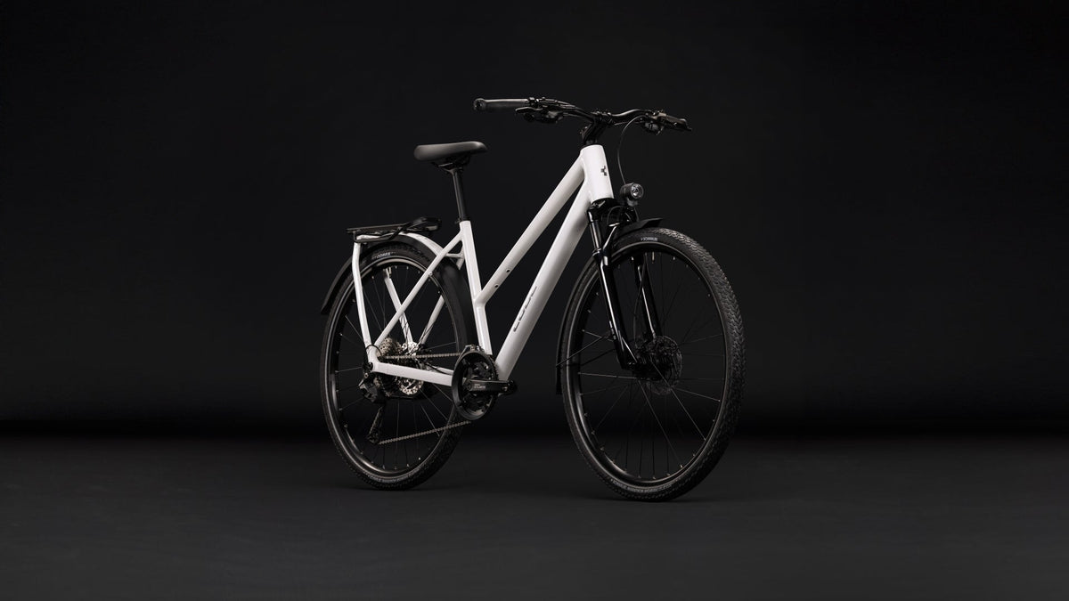 Cube Kathmandu Pro Trapez metallicwhite´n´chrome (2027)