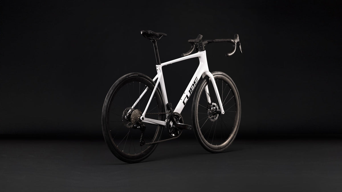 Cube Attain C:62 SLX metallicwhite´n´black (2027)