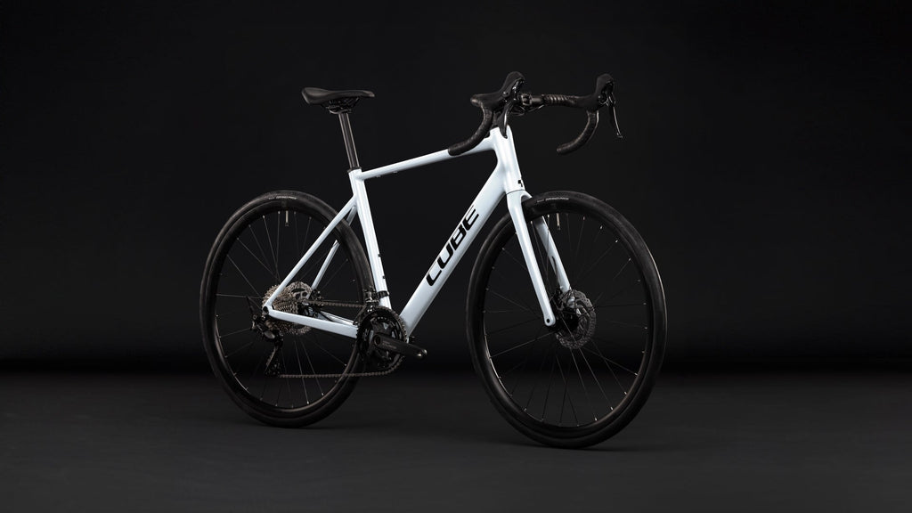 Cube Attain Race  glacier´n´black (2027)