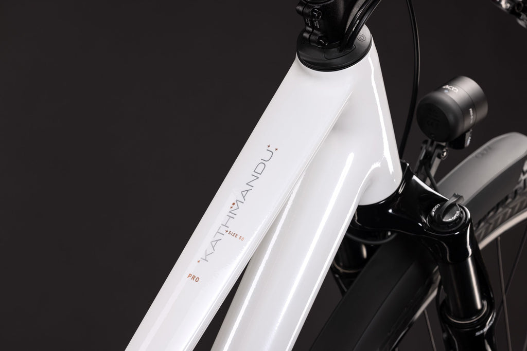 Cube Kathmandu Pro Trapez metallicwhite´n´chrome (2027)